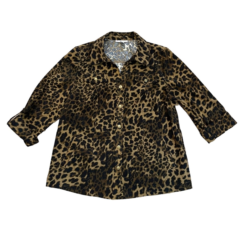 JM Collection Woman Leopard Jacket Top Snap Buttons